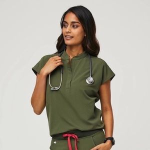 FIGS Scrub Set - Dark Olive 🥼🩺